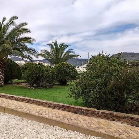 Apartment Cyclades Dans Piscine Tennis Boulodrome Le Lavandou