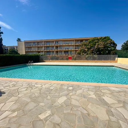 Cyclades Dans Résidence Piscine Tennis Boulodrome Appartement Le Lavandou