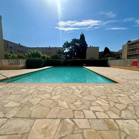 Cyclades Dans Résidence Piscine Tennis Boulodrome Appartement Le Lavandou