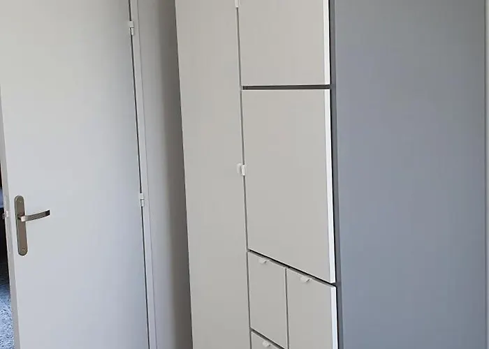 Cyclades Dans Piscine Tennis Boulodrome